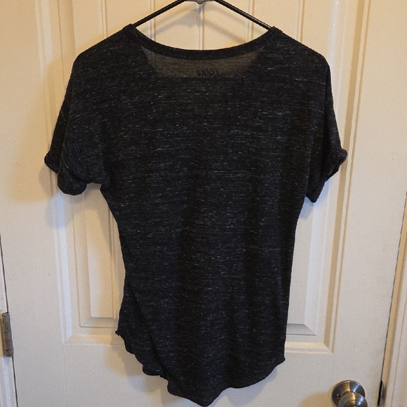 Yellowstone National Park Graphic Heather Gray T-Shirt - Picture 4 of 6